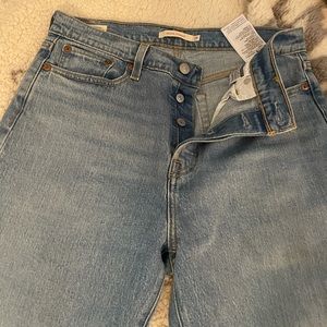 Levi’s Wedgie Straight Jeans